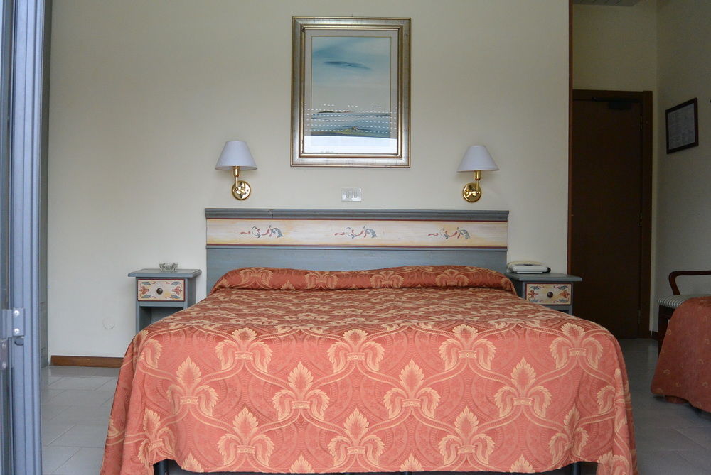 Hotel Suisse 3*
